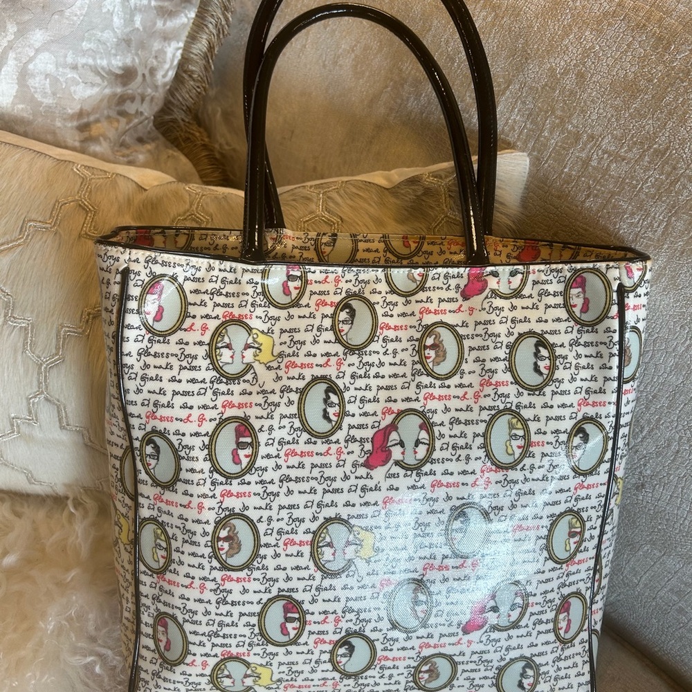 Lulu Guinness Boys & Girls Tote Black White w Black Rolled Patton Handles.